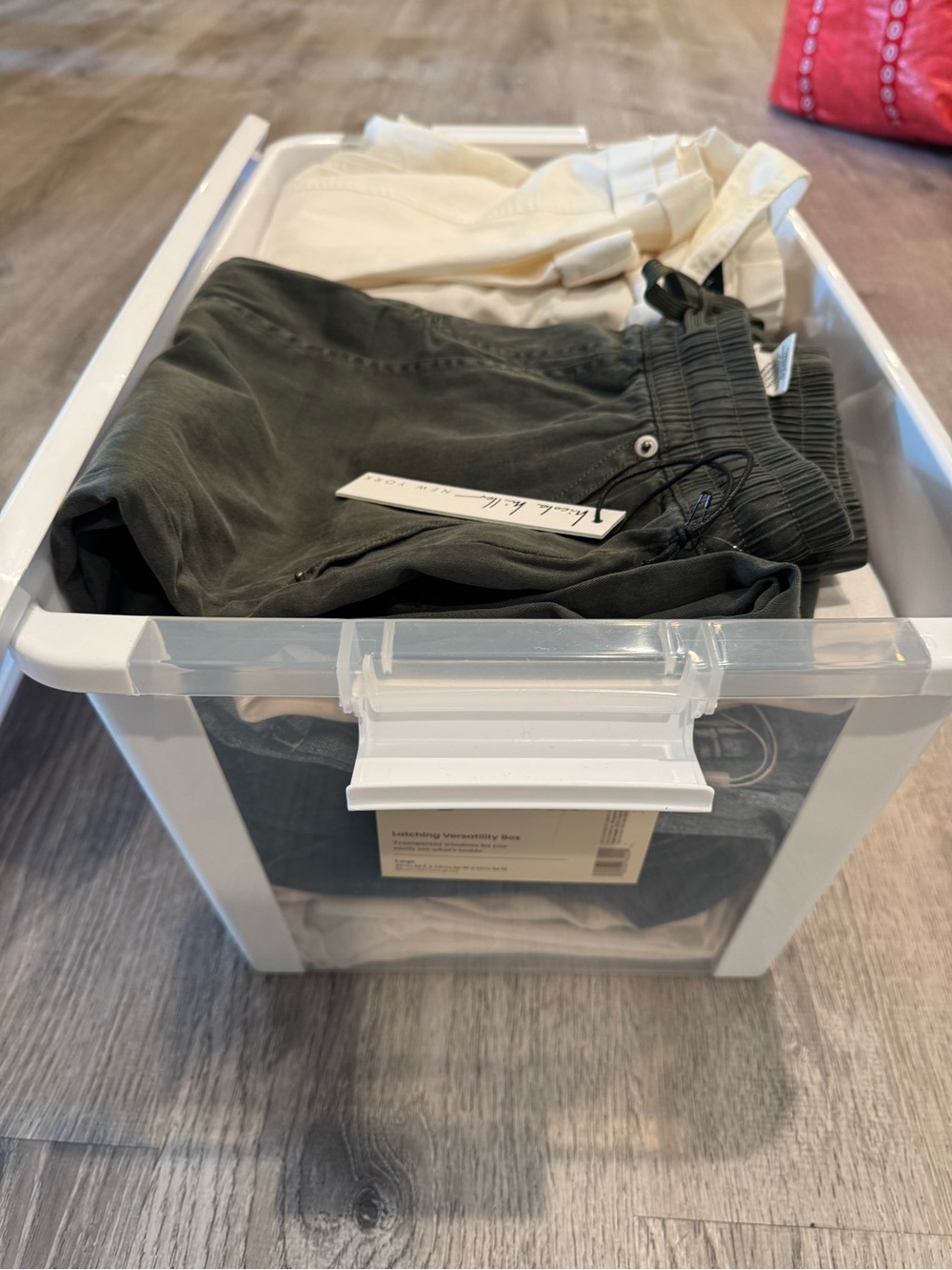 HUGE WOMEN CLOTHING BUNDLES